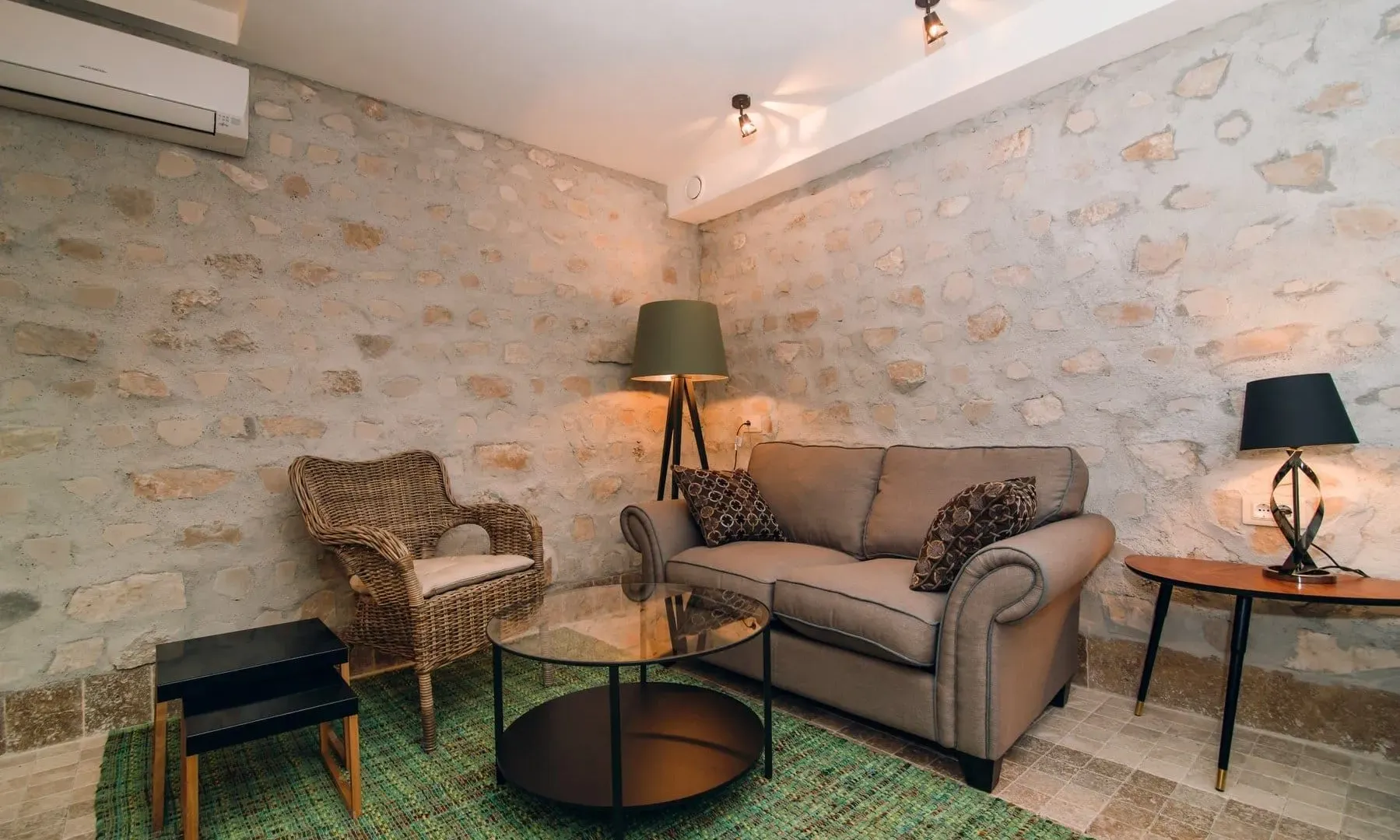 Sale, house, 550m², Reževići, Budva
