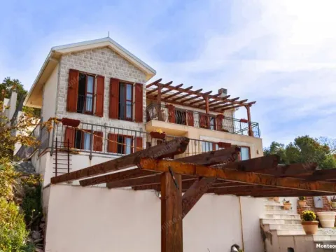 Prodaja, kuća, 220m², Zagora, Kotor - image 2