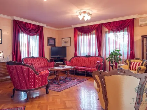 Rent, three bedroom apartment, 120m², Ibričevina, Podgorica - image 2