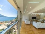 Izdavanje, trosoban stan, 150m², Budva, Crna Gora - image 11