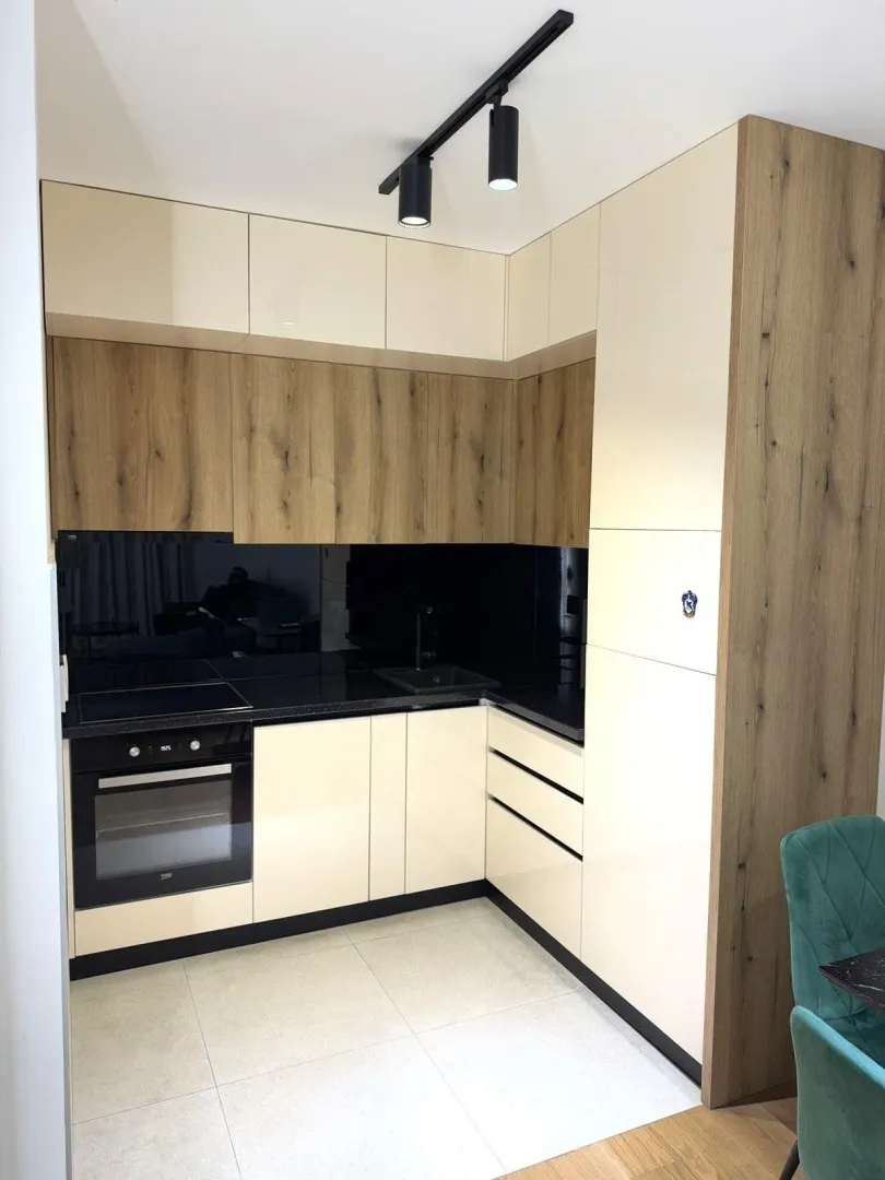 Izdavanje, jednosoban stan, 49m², Tološi, Podgorica