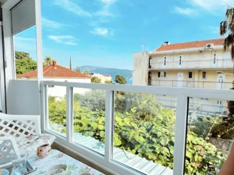 Rent, two bedroom apartment, 60m², Savina, Herceg Novi - image 3