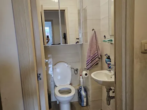 Prodaja, trosoban stan, 78m², Stari Aerodrom, Podgorica - image 7