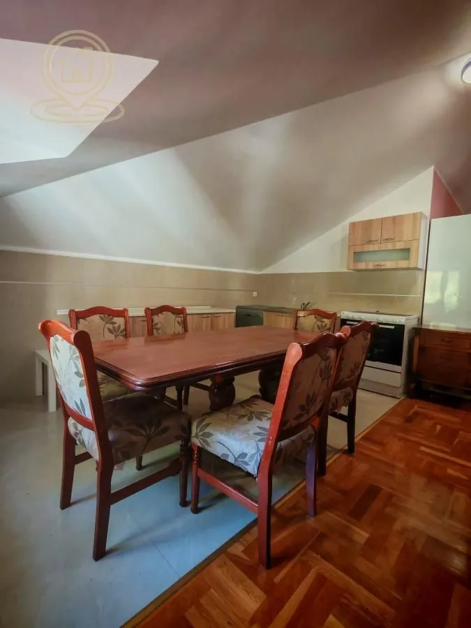 Rent, four bedroom apartment, 105m², Cvetkova Pijaca, Zvezdara Sve Podlokacije