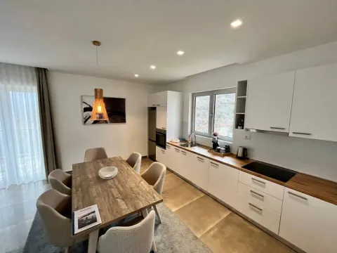 Prodaja, kuća, 160m², Blizikuće, Budva - image 8