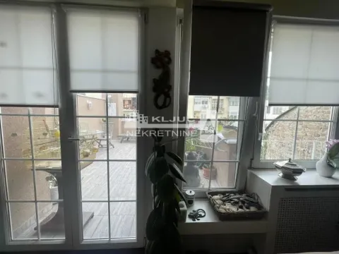 Sale, four bedroom apartment, 128m², Vračar Sve Podlokacije, Beograd - image 15