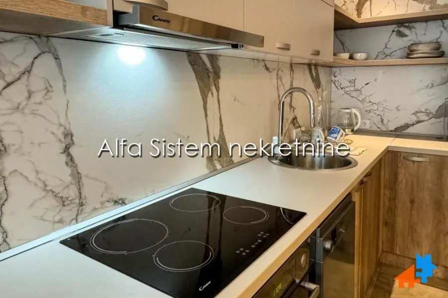 Rent, two bedroom apartment, 68m², Kalenić Pijaca, Vračar Sve Podlokacije