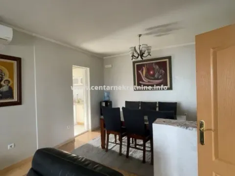 Prodaja, kuća, 280m², Podgorica, Crna Gora - image 8