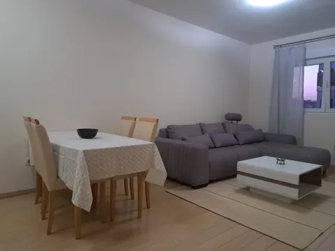 Izdavanje, jednosoban stan, 47m², City Kvart, Podgorica - image 3