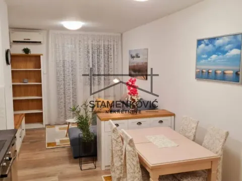 Izdavanje, stan, 34m², Sajam, Novi Sad Sve Podlokacije - image 10