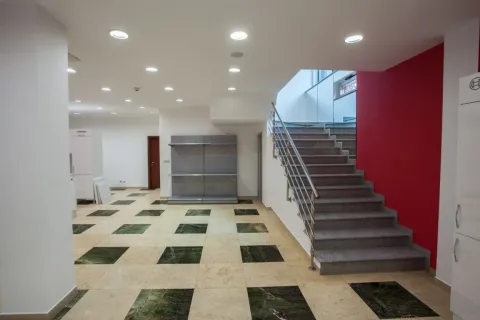 Rent, office space, 214m², Podgorica, Crna Gora - image 14