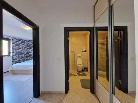 Izdavanje, jednosoban stan, 48m², Budva, Crna Gora - image 14