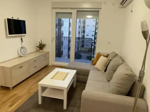 Izdavanje, jednosoban stan, 40m², Novo naselje, Novi Sad - image 2