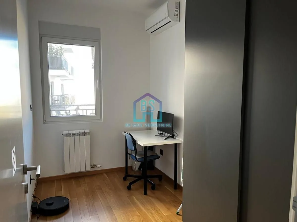 Prodaja, trosoban stan, 67m², Sajmište, Novi Sad