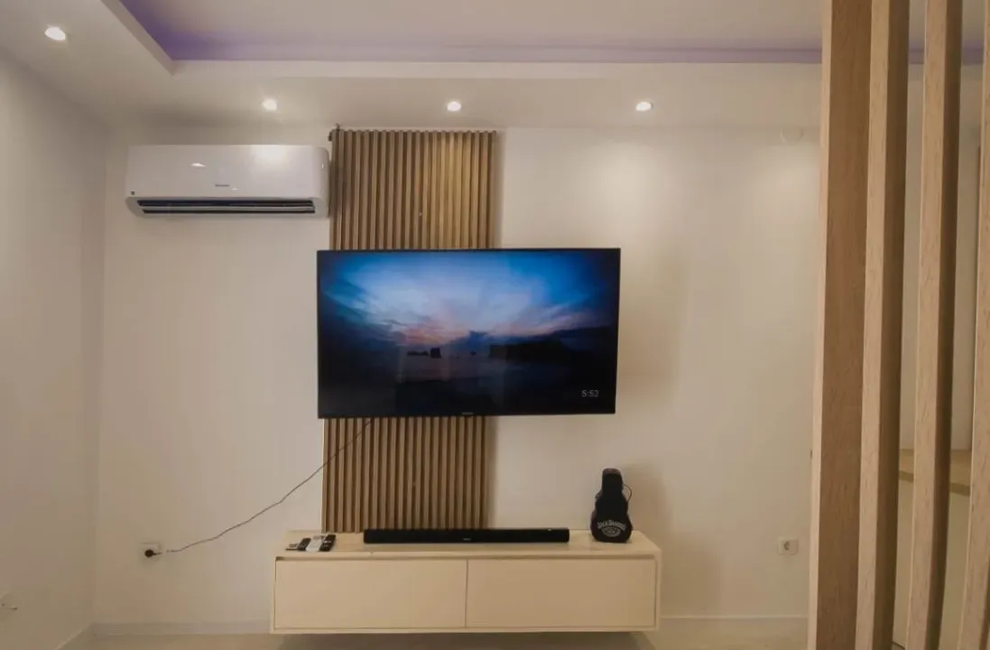 Rent, one bedroom apartment, 38m², Sveta Vrača, Kotor