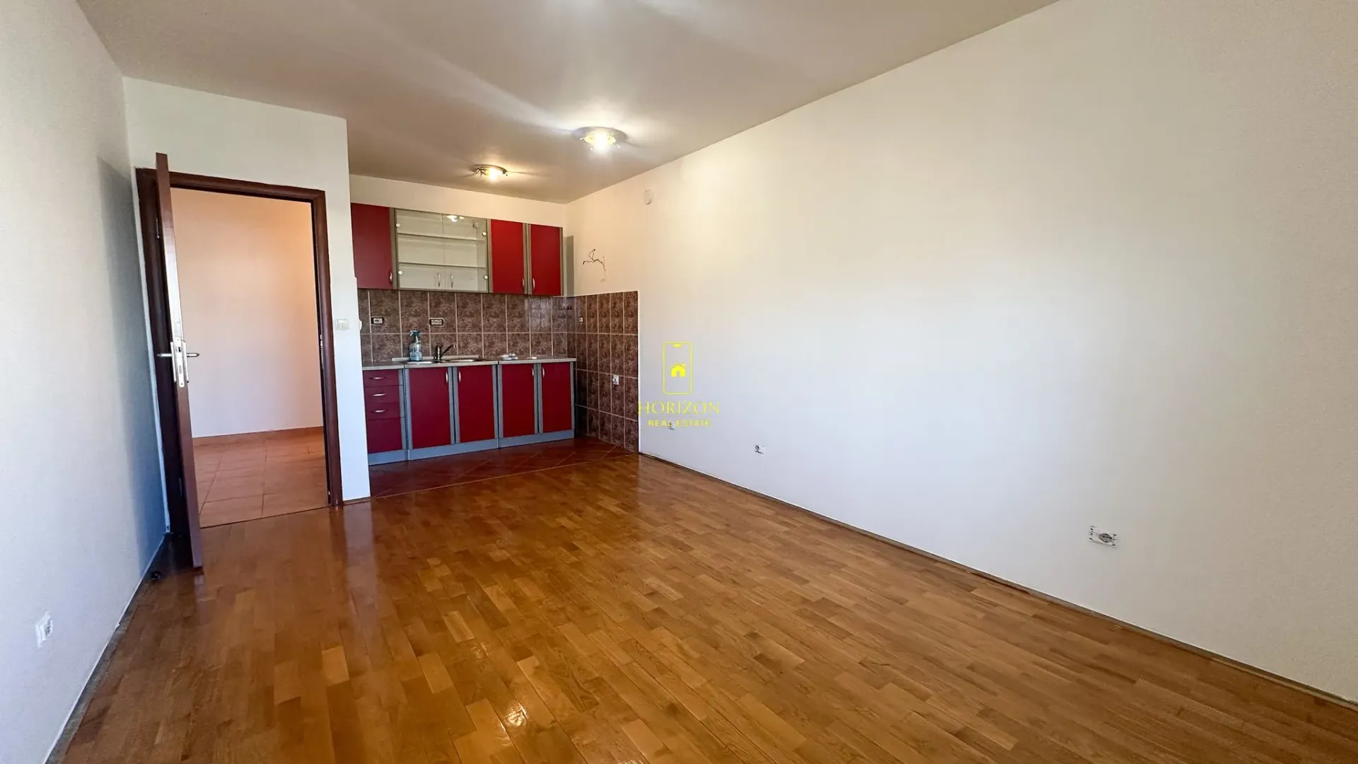 Prodaja, jednosoban stan, 45m², Stari Aerodrom, Podgorica