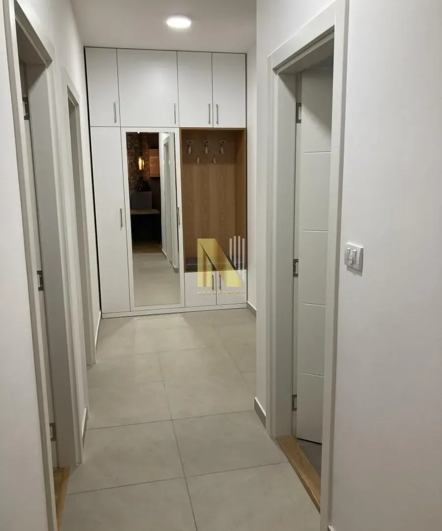 Izdavanje, trosoban stan, 57m², Kej, Novi Sad Sve Podlokacije