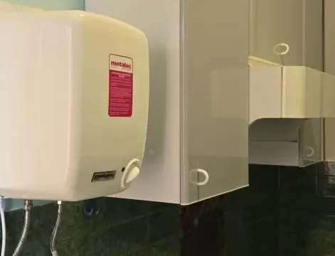 Izdavanje, trosoban stan, 99m², Kej, Novi Sad Sve Podlokacije - image 14