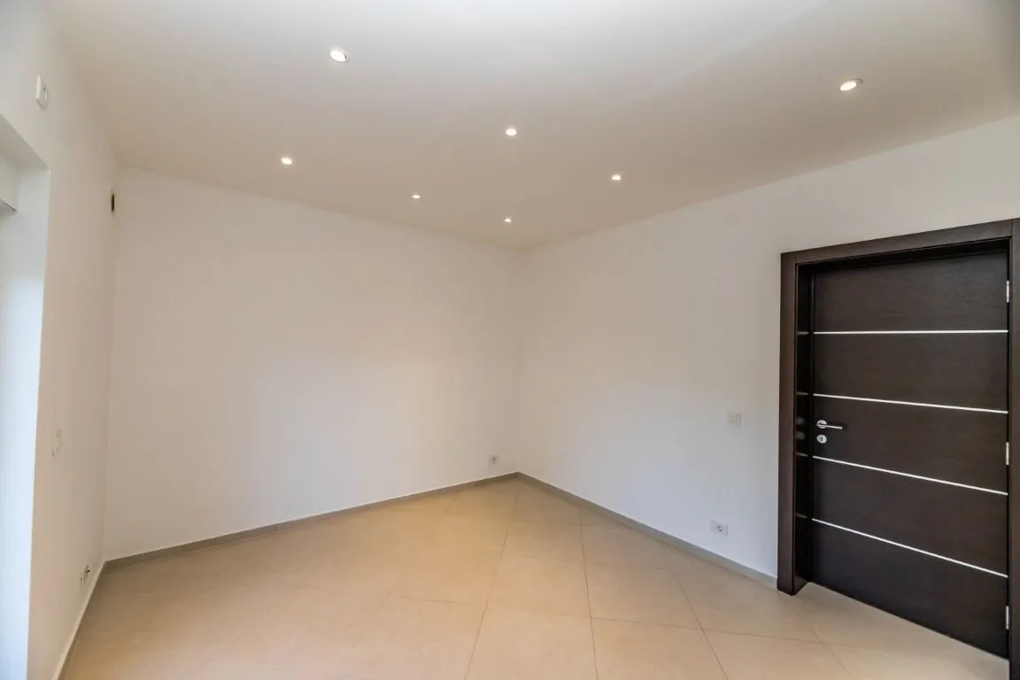 Prodaja, dvosoban stan, 95m², Topla, Herceg Novi