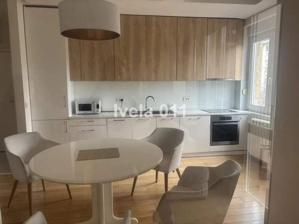 Rent, two bedroom apartment, 70m², Slavija, Vračar Sve Podlokacije