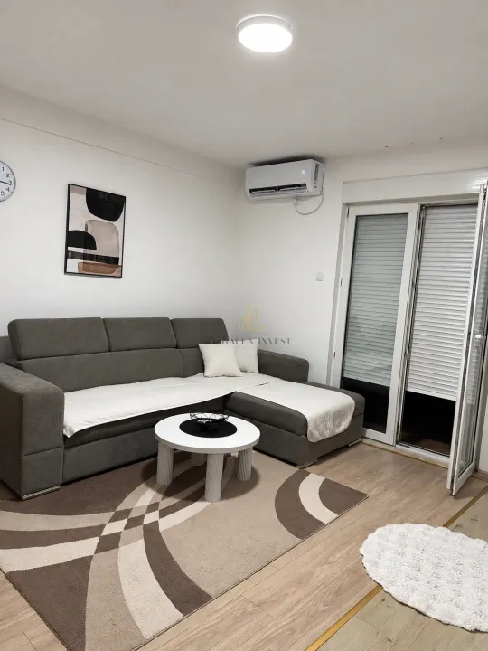 Izdavanje, dvosoban stan, 47m², Zabjelo, Podgorica