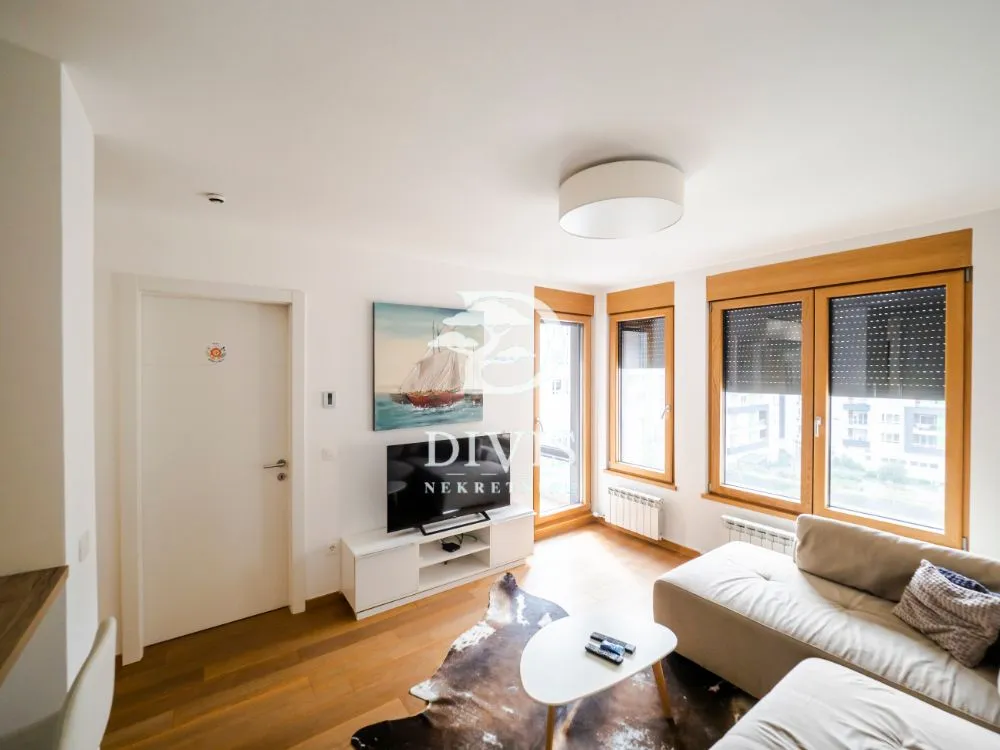 Prodaja, dvosoban stan, 41m², Novi Beograd Blok 65, Novi Beograd Sve Podlokacije