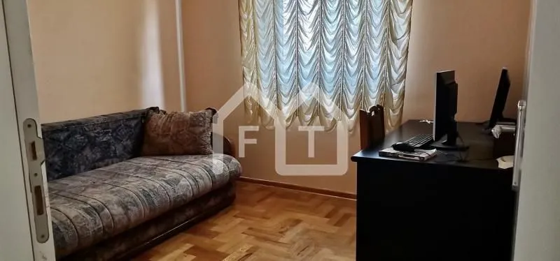 Izdavanje, stan, 120m², Zemun Sve Podlokacije, Beograd