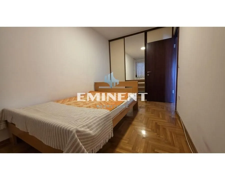 Rent, two bedroom apartment, 44m², Voždovac Sve Podlokacije, Beograd
