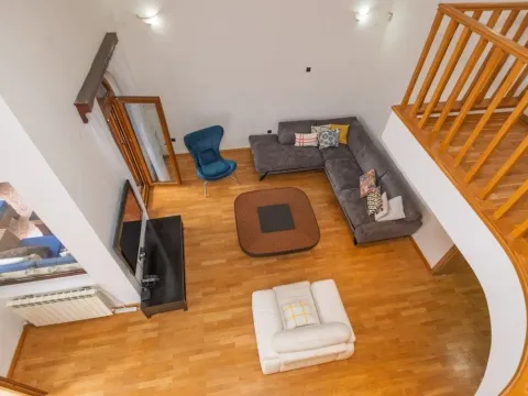 Rent, house, 280m², Podgorica, Crna Gora - image 7