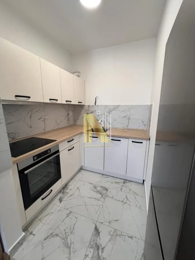 Izdavanje, dvosoban stan, 48m², Avijatičarsko naselje, Novi Sad Sve Podlokacije