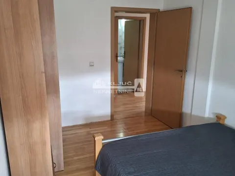 Prodaja, trosoban stan, 79m², Kanarevo Brdo, Beograd - image 8