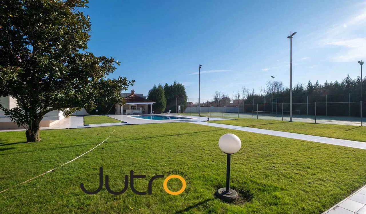 Rent, house, 930m², Tološi, Podgorica