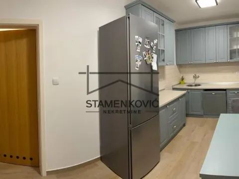 Izdavanje, dvosoban stan, 57m², Sajam, Novi Sad Sve Podlokacije - image 4