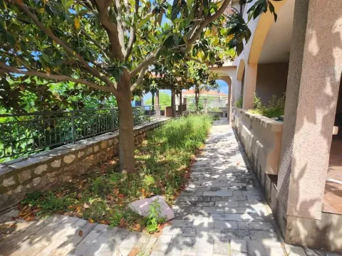 Prodaja, kuća, 145m², Blizikuće, Budva - image 15