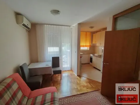 Izdavanje, jednosoban stan, 35m², Nova Detelinara, Novi Sad Sve Podlokacije - image 3