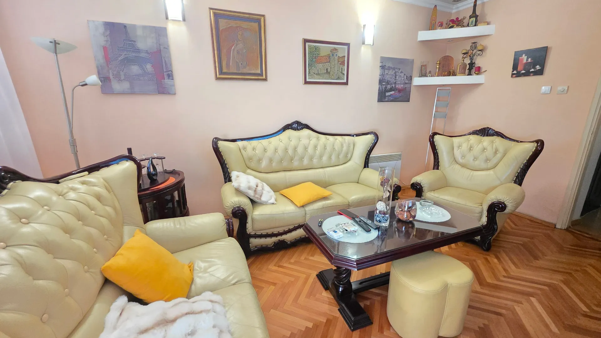 Prodaja, dvosoban stan, 76m², Centar, Podgorica