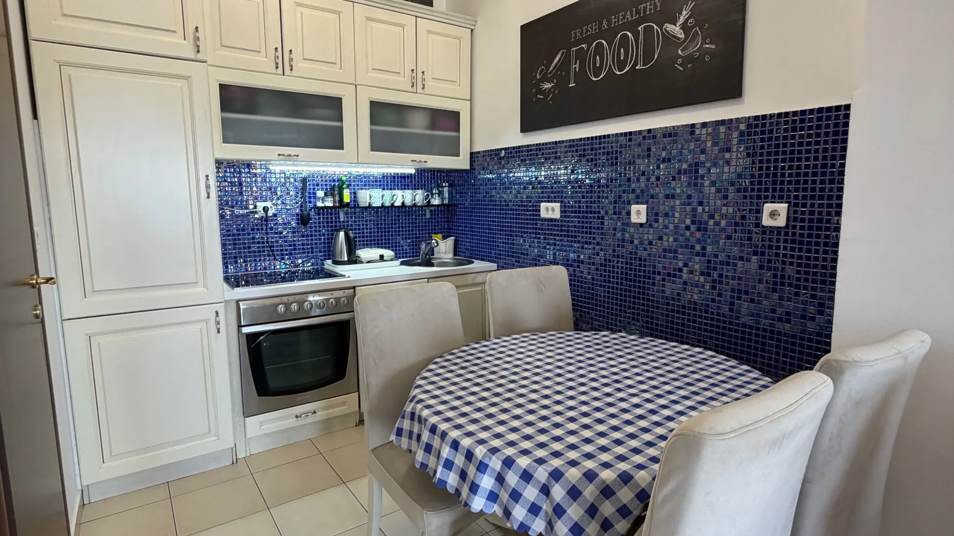 Izdavanje, jednosoban stan, 52m², City Kvart, Podgorica