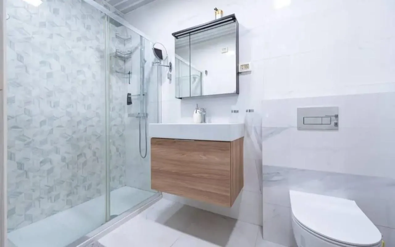 Izdavanje, dvosoban stan, 68m², Central Point, Podgorica