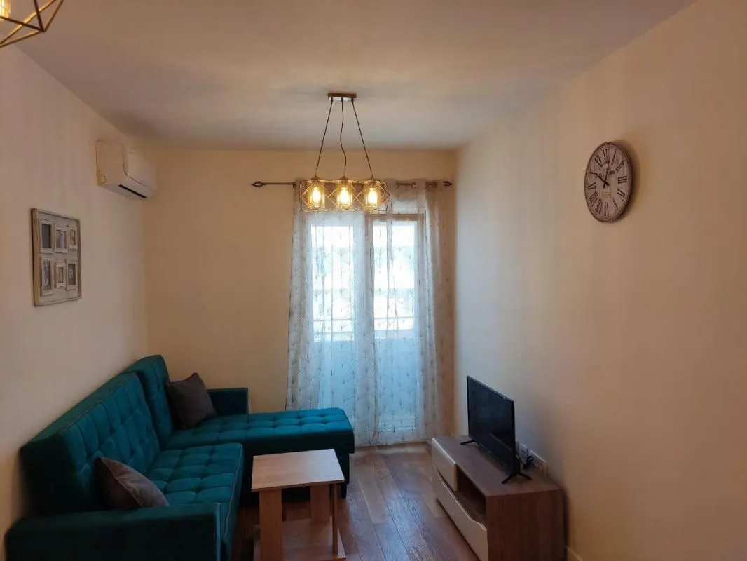 Rent, one bedroom apartment, 43m², Central Point, Podgorica