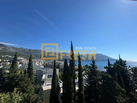 Izdavanje, trosoban stan, 115m², Budva, Crna Gora - image 11