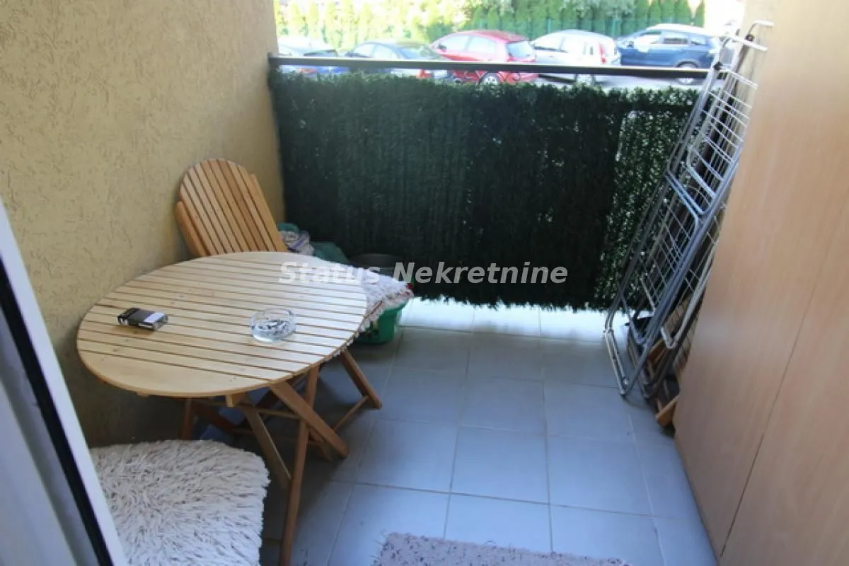 Prodaja, trosoban stan, 55m², Sremska Kamenica, Petrovaradin
