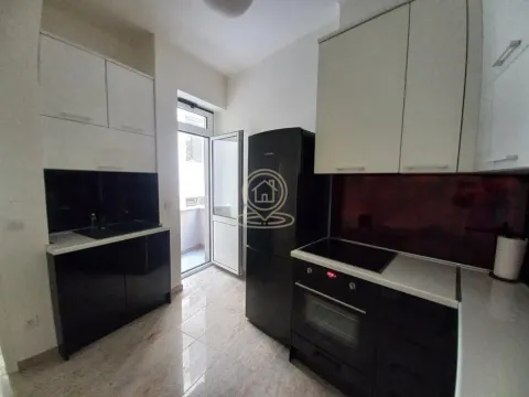 Izdavanje, trosoban stan, 70m², Stari Grad, Beograd - image 6