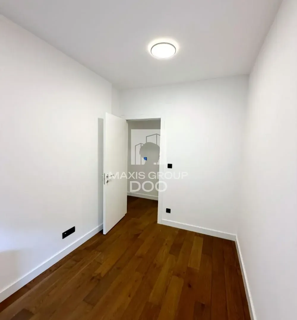 Rent, four bedroom apartment, 125m², Voždovac Sve Podlokacije, Beograd