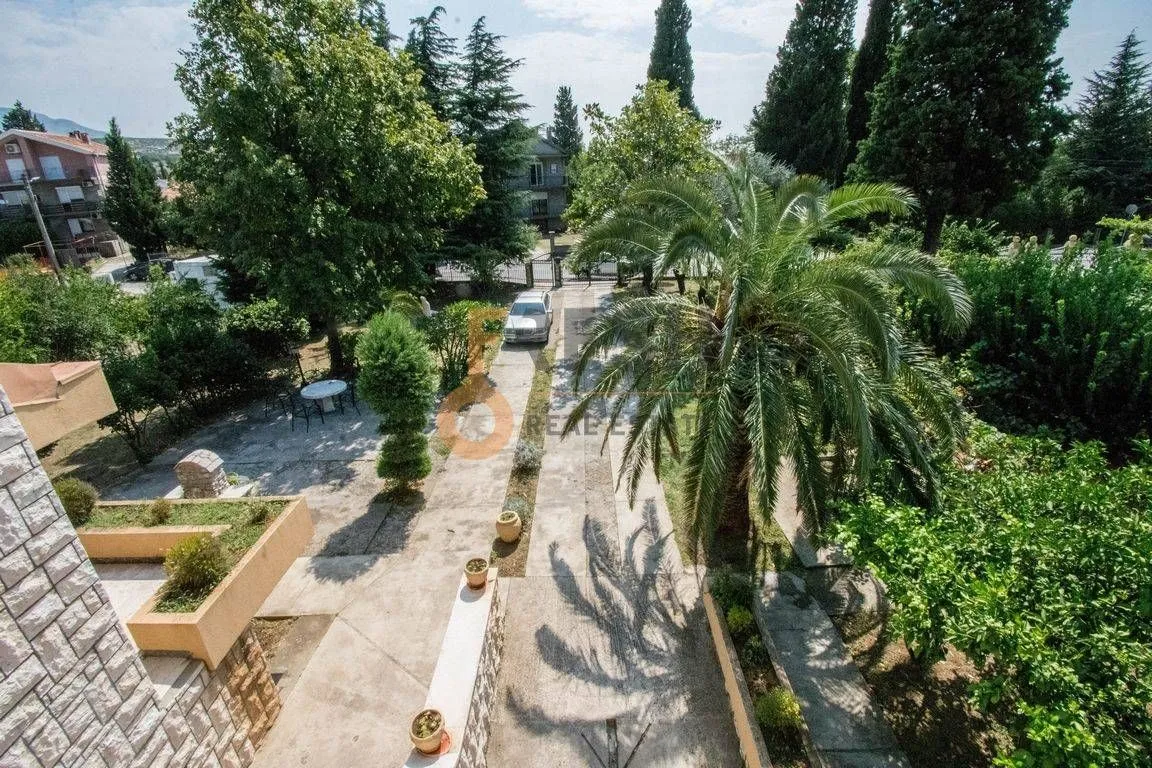 Sale, house, 330m², Masline, Podgorica