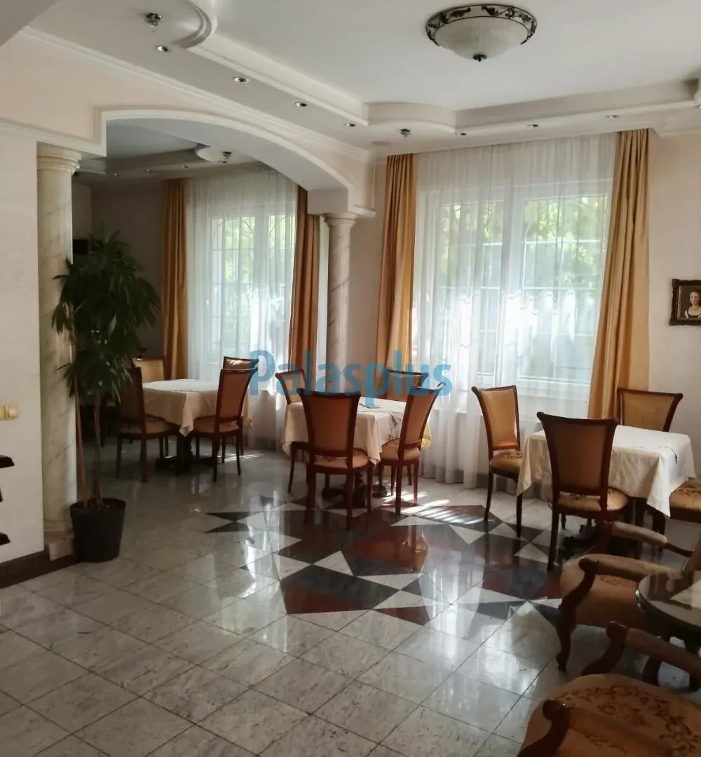 Prodaja, ugostiteljski objekat, 589m², Centar, Kragujevac