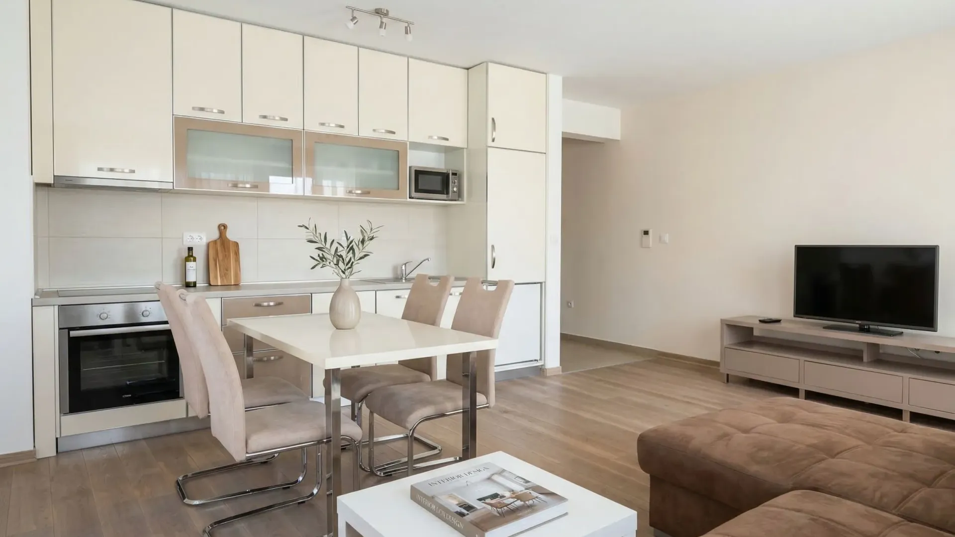 Sale, three bedroom apartment, 62m², Pržno, Budva