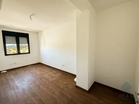 Sale, three bedroom apartment, 127m², Tološka šuma, Podgorica - image 6