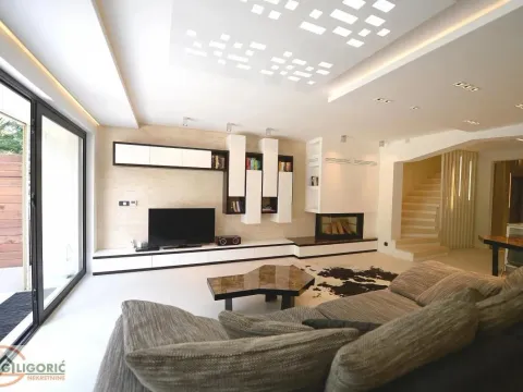 Kuća in Banovo Brdo