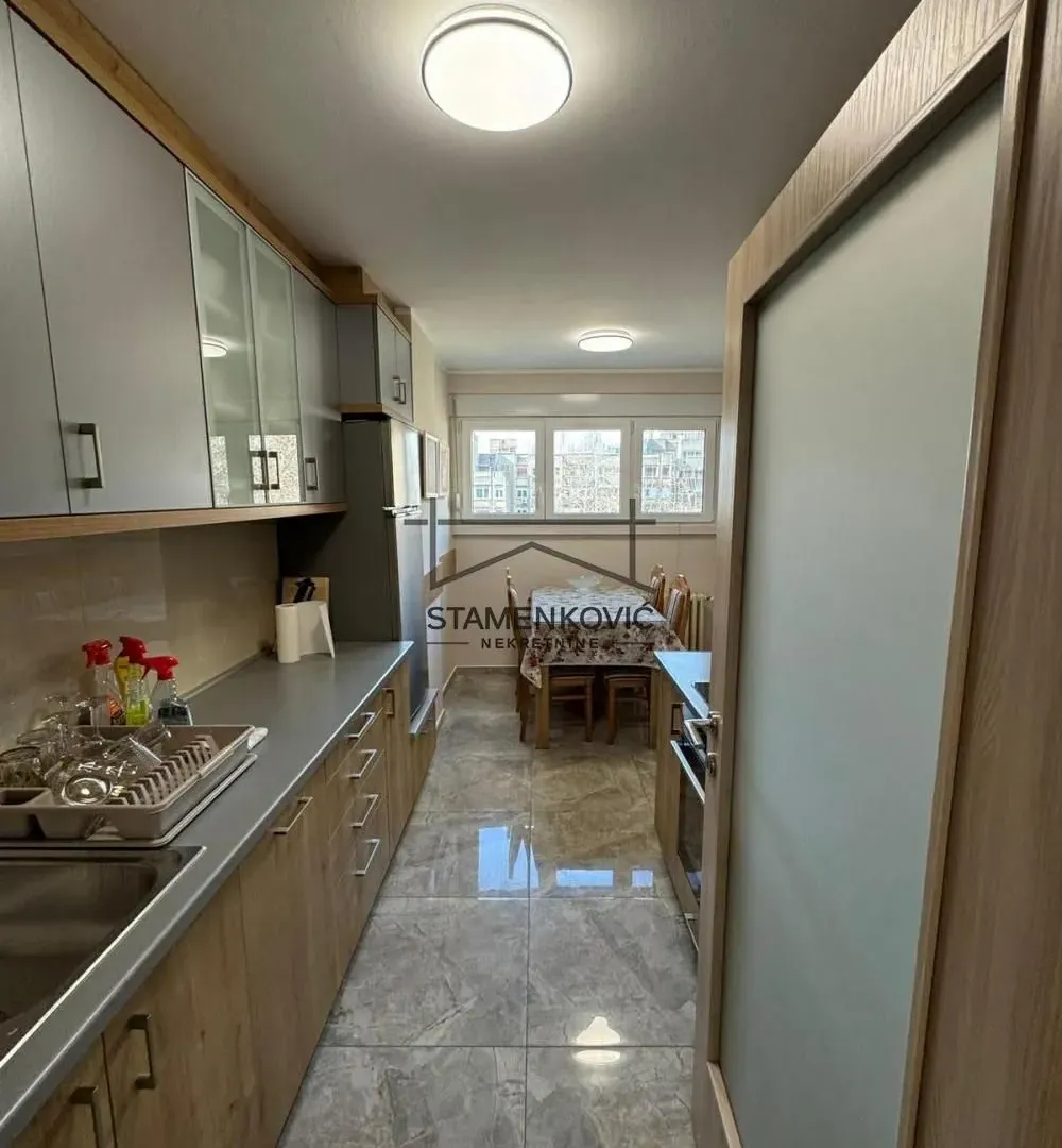 Izdavanje, dvosoban stan, 67m², Liman 3, Novi Sad Sve Podlokacije