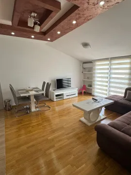 Rent, one bedroom apartment, 46m², Centar, Nikšić - image 1